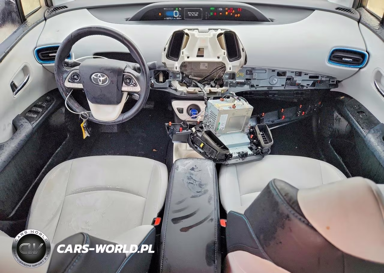 2019 Toyota Prius Prime Premium VIN:JTDKARFP0K3118727 - 8