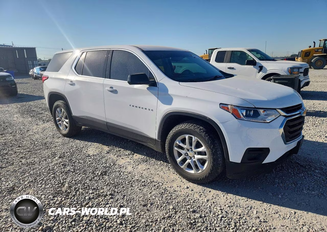2018 Chevrolet Traverse Ls VIN:1GNEVFKWXJJ172440 - 4