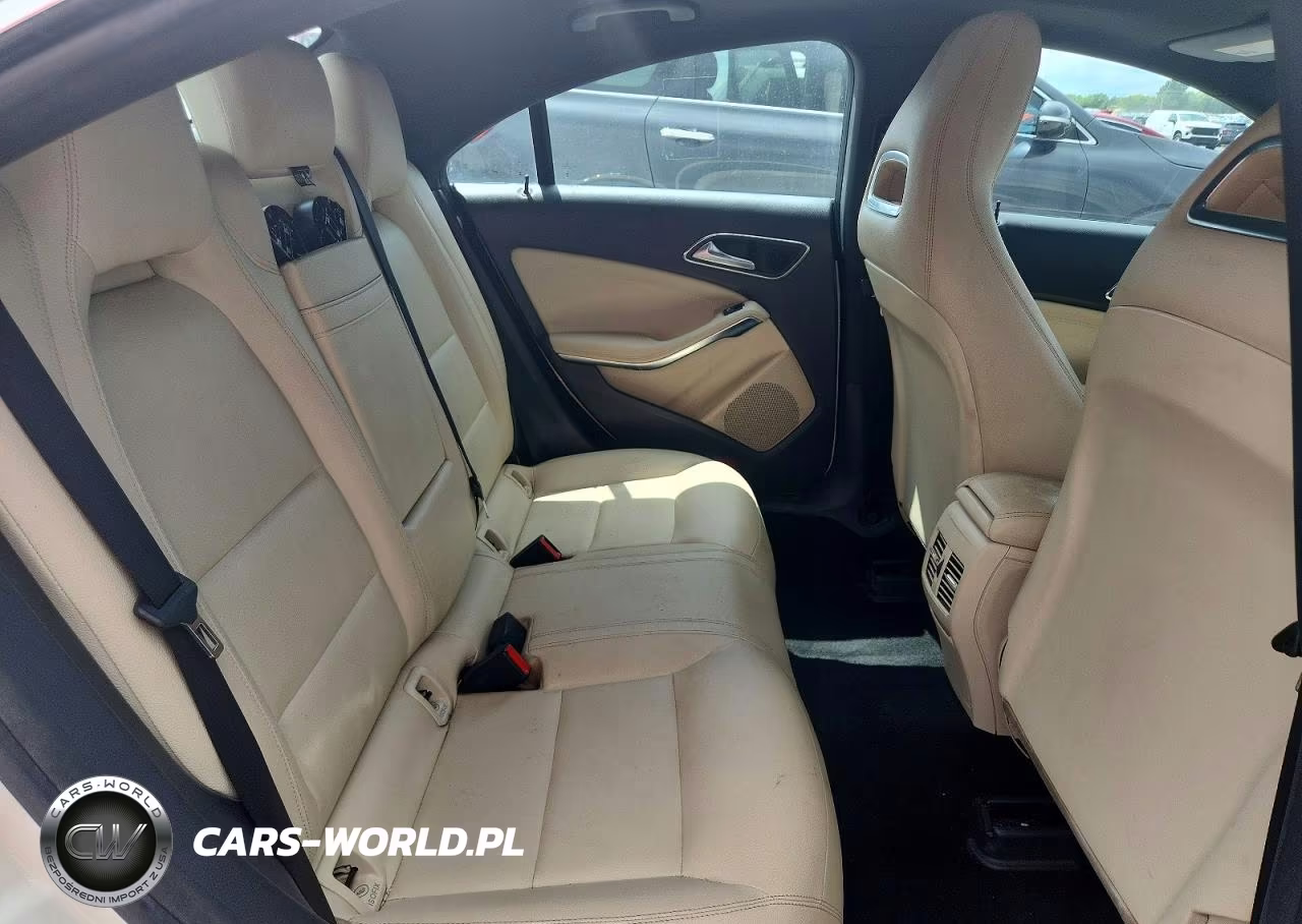 2018 Mercedes-Benz Cla 250 VIN:WDDSJ4EB2JN594446 - 10
