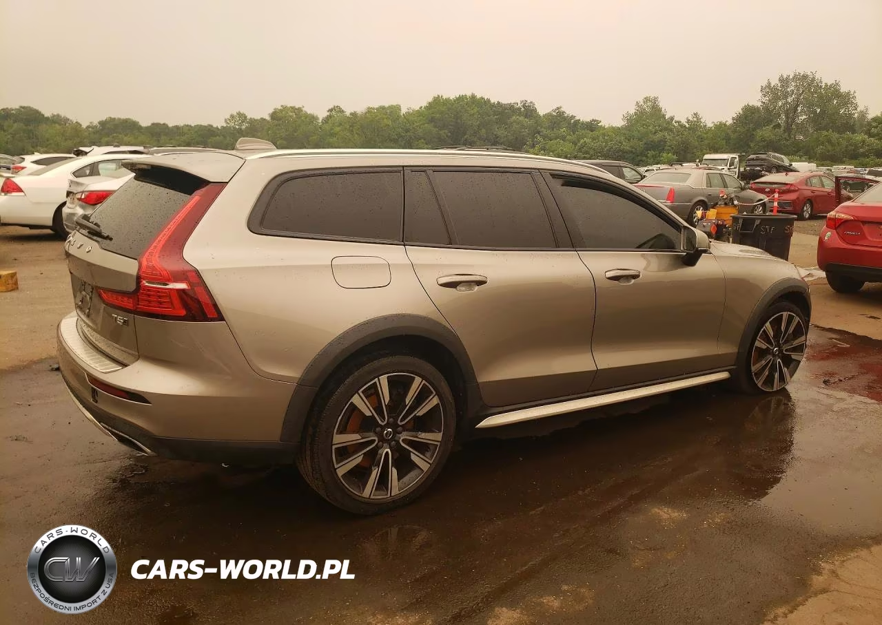 2020 Volvo V60 Cross Country T5 Momentum VIN:YV4102WK5L1041566 - 3