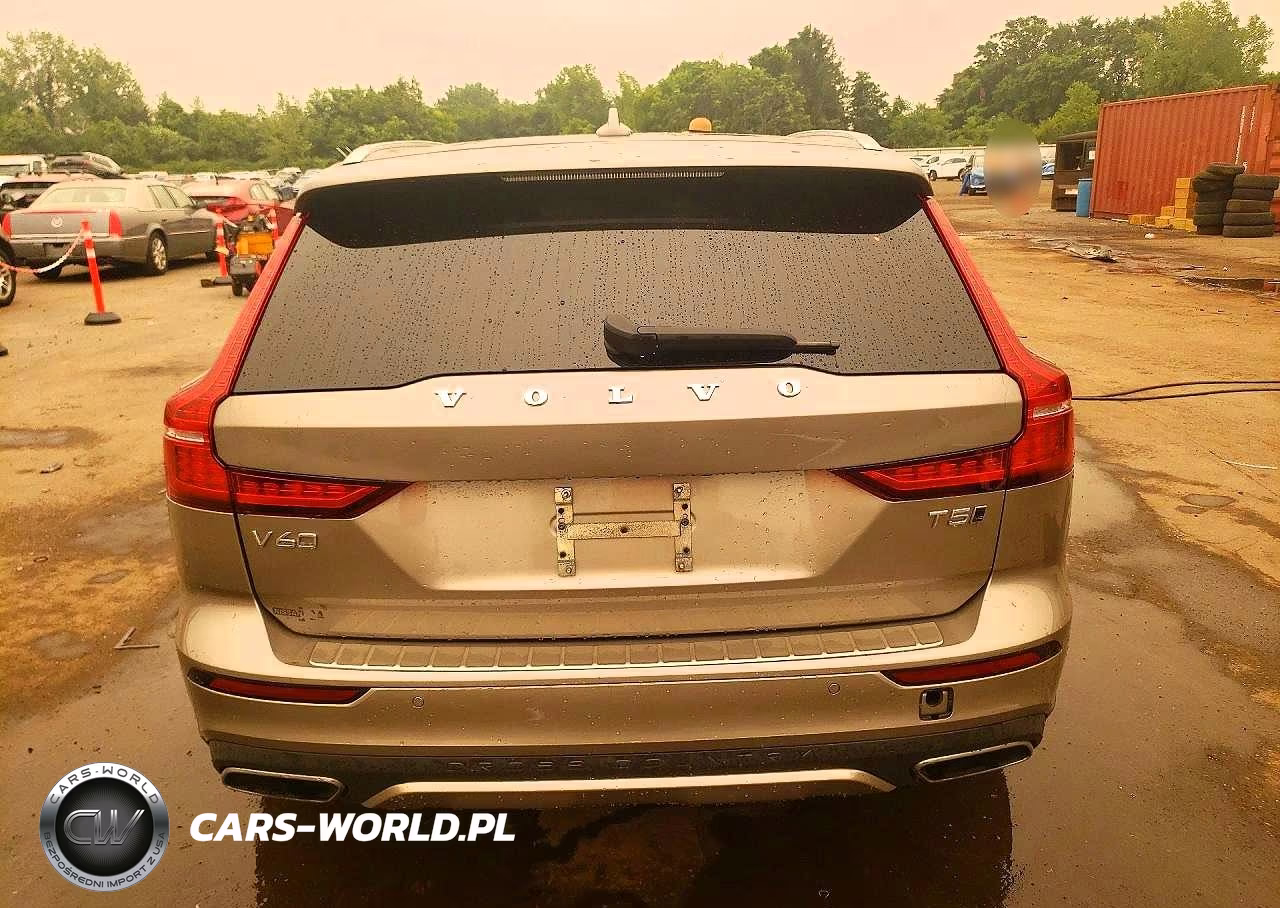 2020 Volvo V60 Cross Country T5 Momentum VIN:YV4102WK5L1041566 - 6