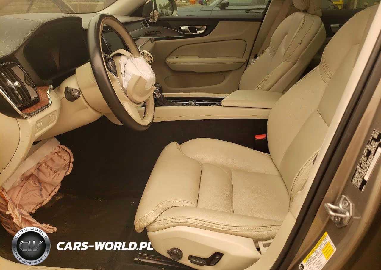 2020 Volvo V60 Cross Country T5 Momentum VIN:YV4102WK5L1041566 - 7