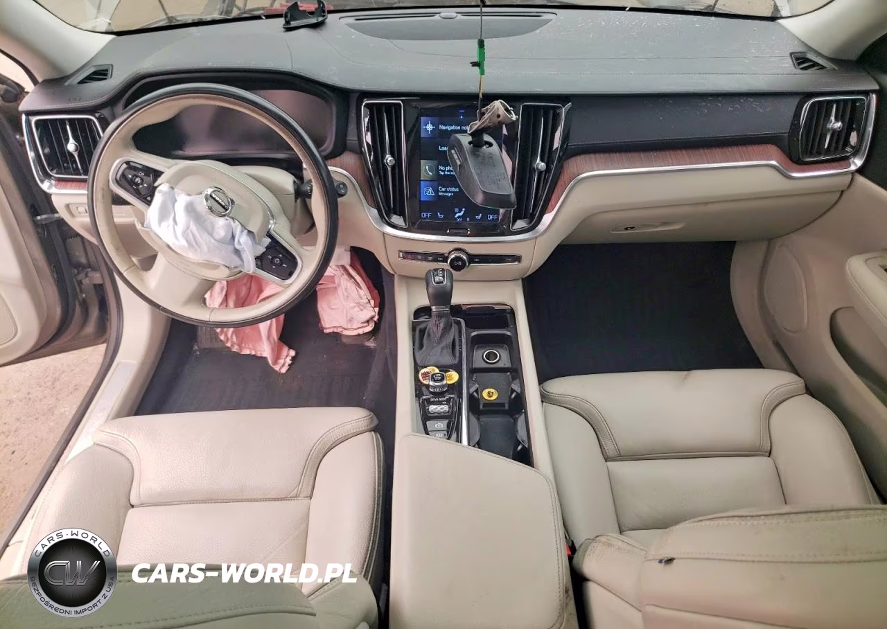 2020 Volvo V60 Cross Country T5 Momentum VIN:YV4102WK5L1041566 - 8