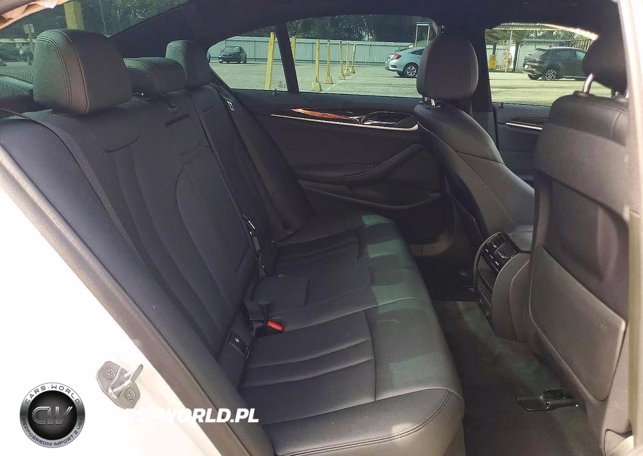 2019 BMW 530E VIN:WBAJA9C55KB399635 - 10