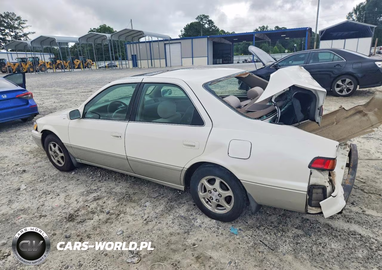 1999 Toyota Camry Le VIN:JT2BG28K0X0340421 - 2