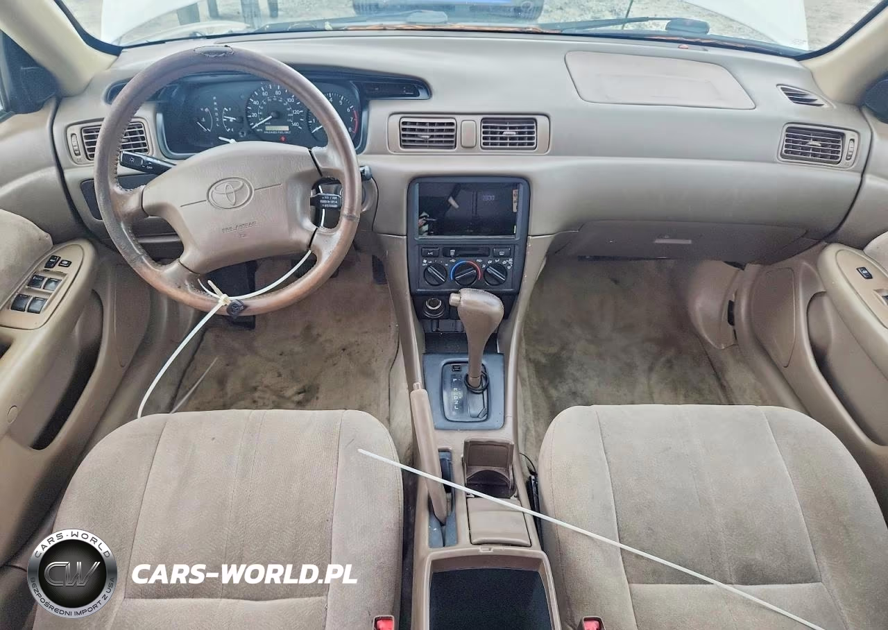 1999 Toyota Camry Le VIN:JT2BG28K0X0340421 - 8