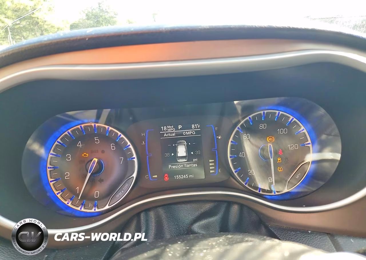 2018 Chrysler Pacifica L VIN:2C4RC1AG1JR258020 - 9