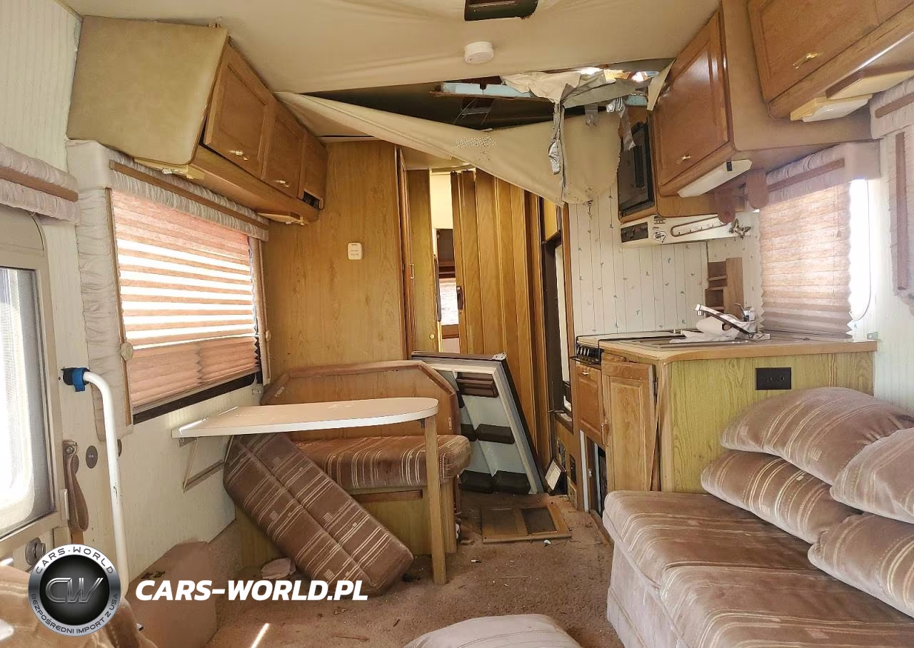 1989 Winnebago Superchief Rv VIN:1GBKP37WXK3312851 - 5