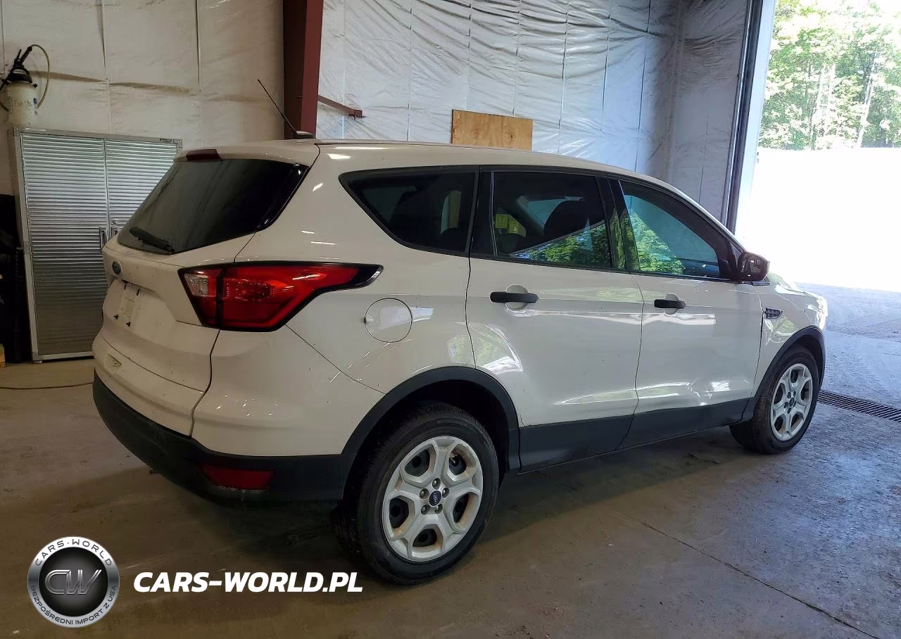 2019 Ford Escape S VIN:1FMCU0F71KUB36439 - 3