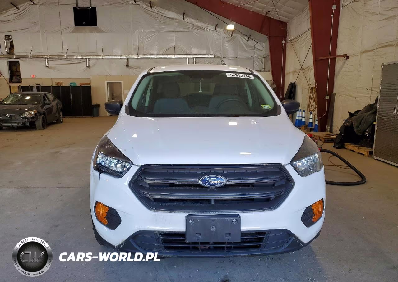 2019 Ford Escape S VIN:1FMCU0F71KUB36439 - 5