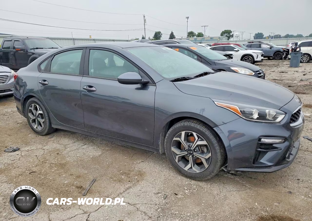 2021 Kia Forte Lxs VIN:3KPF24AD9ME389327 - 4