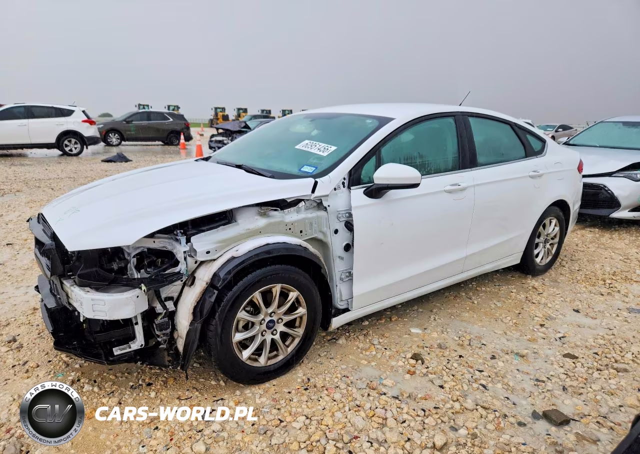 2017 Ford Fusion S – zdjęcie 1 z 13