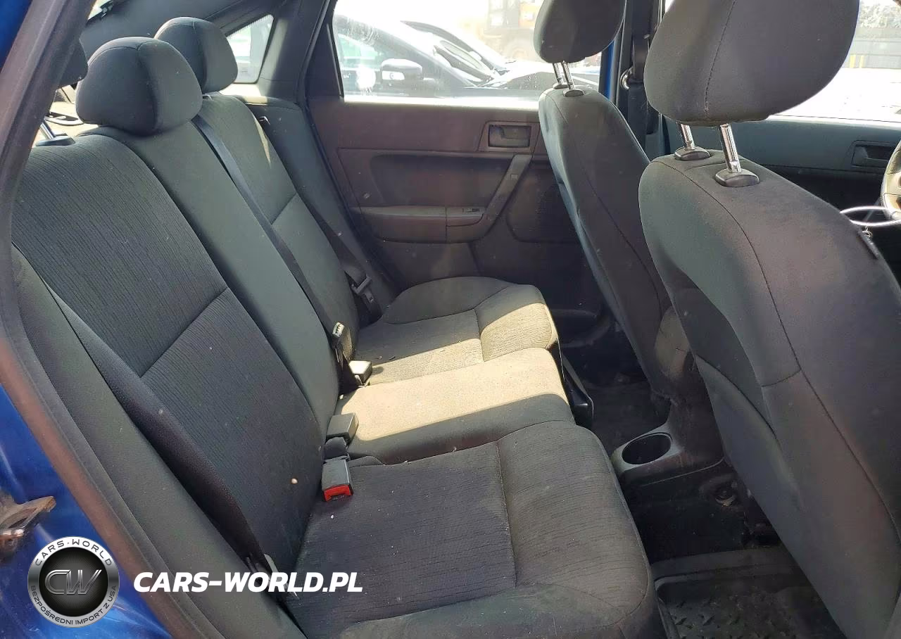 2010 Ford Focus Se VIN:1FAHP3FN8AW275266 - 10
