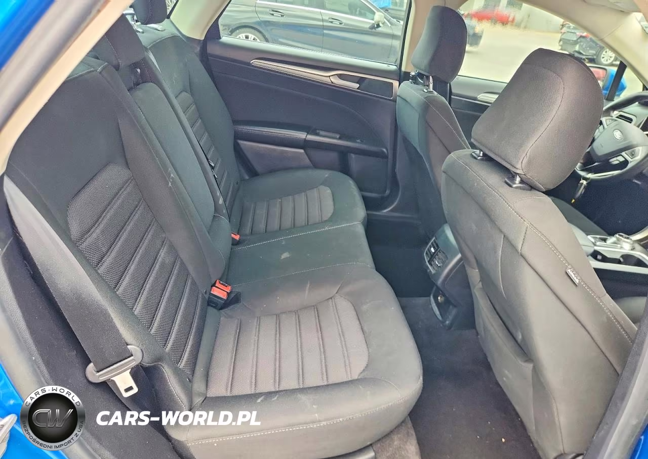 2020 Ford Fusion Se VIN:3FA6P0HD4LR110976 - 10