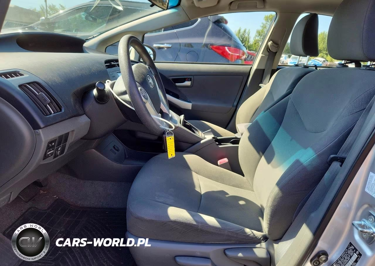 2011 Toyota Prius Three VIN:JTDKN3DU2B5349384 - 7