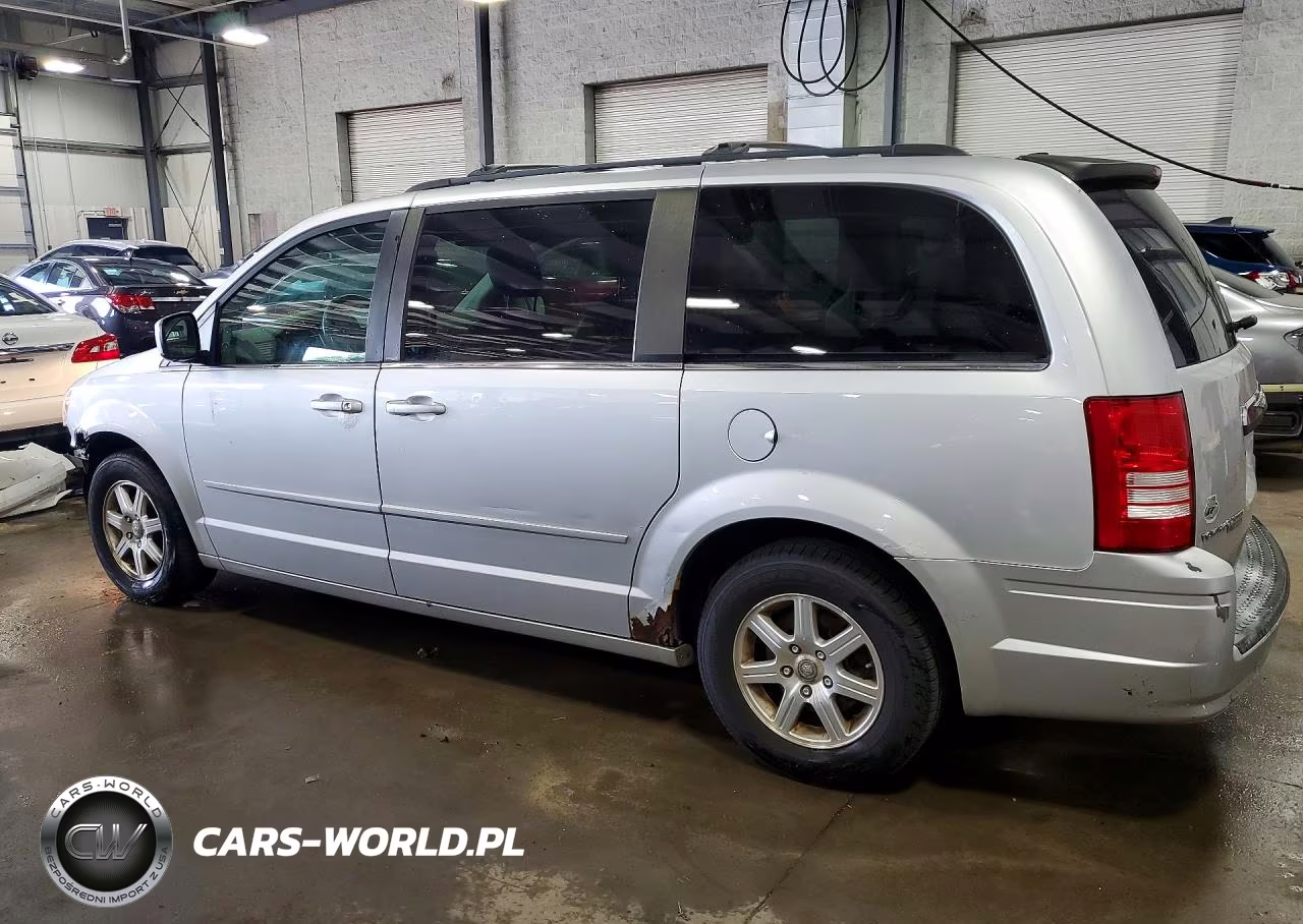 2008 Chrysler Town & Country Touring VIN:2A8HR54P58R648733 - 2