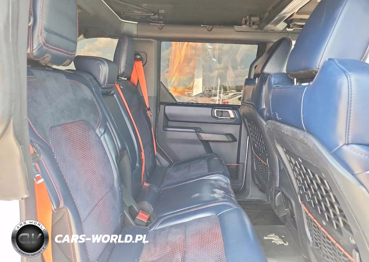 2023 Ford Bronco Raptor VIN:1FMEE5JR4PLB07364 - 10