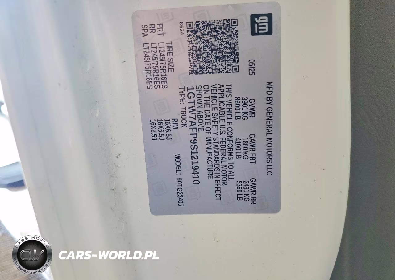 2025 GMC Savana 2500 Cargo Delivery Van VIN:1GTW7AFP9S1219410 - 13