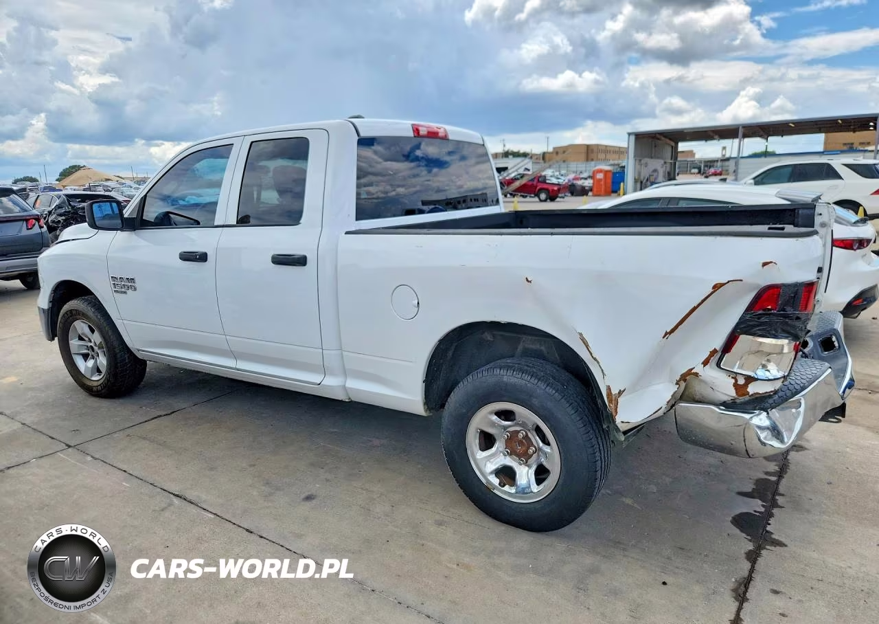 2019 Ram 1500 Classic Tradesman VIN:1C6RR6FGXKS524243 - 2