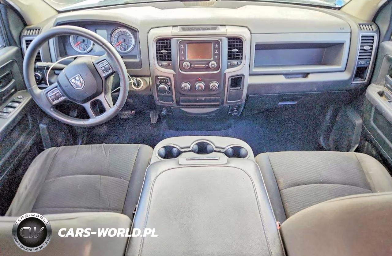 2019 Ram 1500 Classic Tradesman VIN:1C6RR6FGXKS524243 - 8