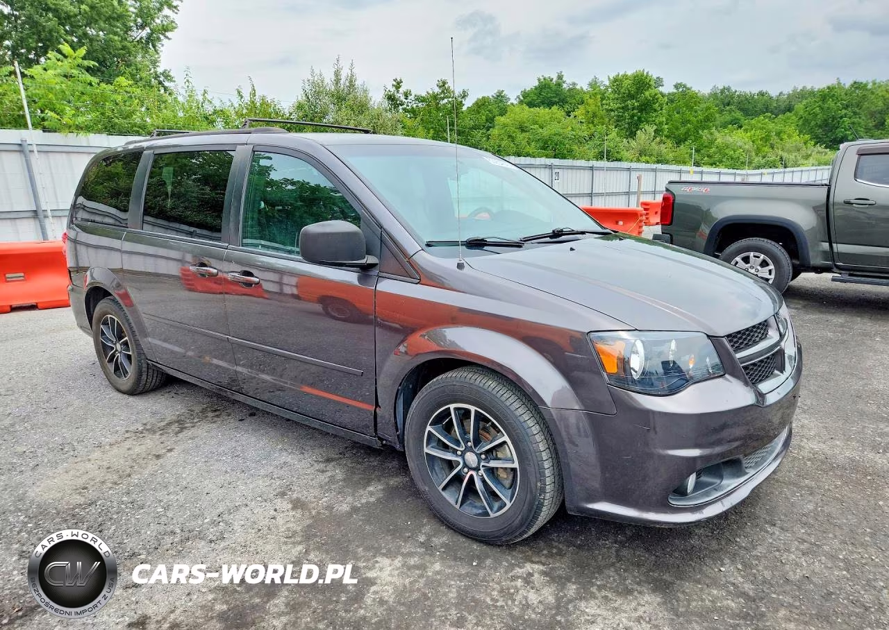 2017 Dodge Grand Caravan Gt VIN:2C4RDGEGXHR681330 - 4