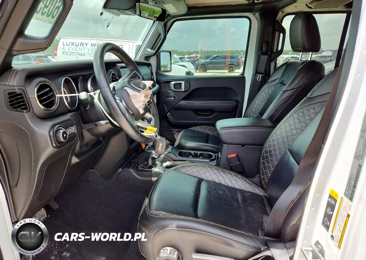 2021 Jeep Wrangler Unlimited Sahara VIN:1C4HJXEN8MW526134 - 7