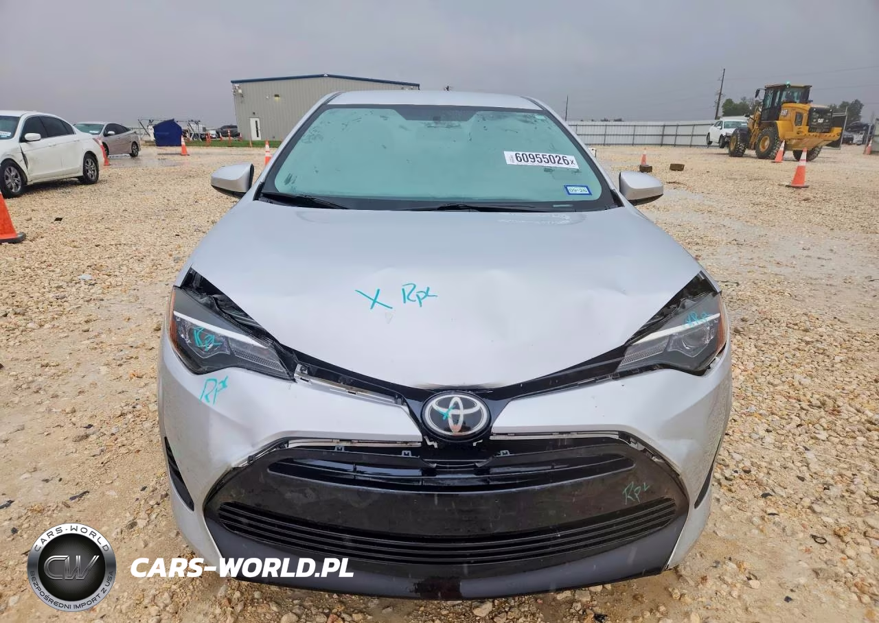2017 Toyota Corolla Le VIN:5YFBURHE8HP710878 - 5