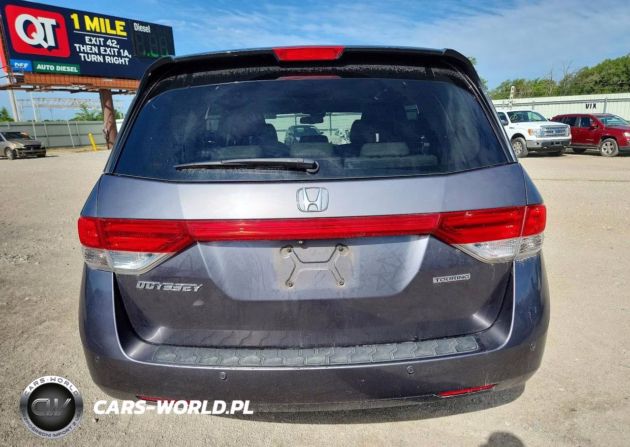 2015 Honda Odyssey Touring VIN:5FNRL5H97FB093513 - 6