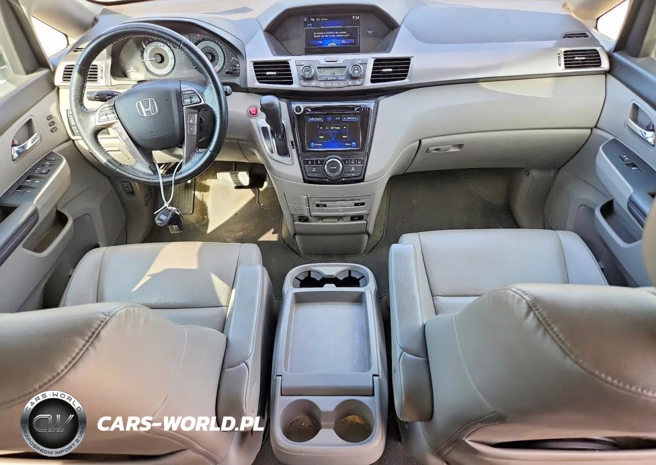 2015 Honda Odyssey Touring VIN:5FNRL5H97FB093513 - 8