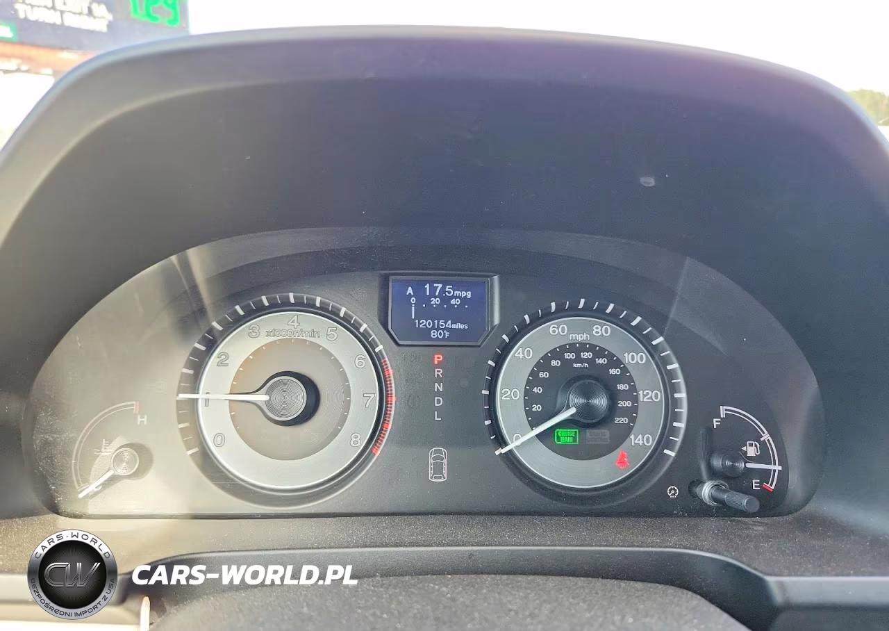 2015 Honda Odyssey Touring VIN:5FNRL5H97FB093513 - 9