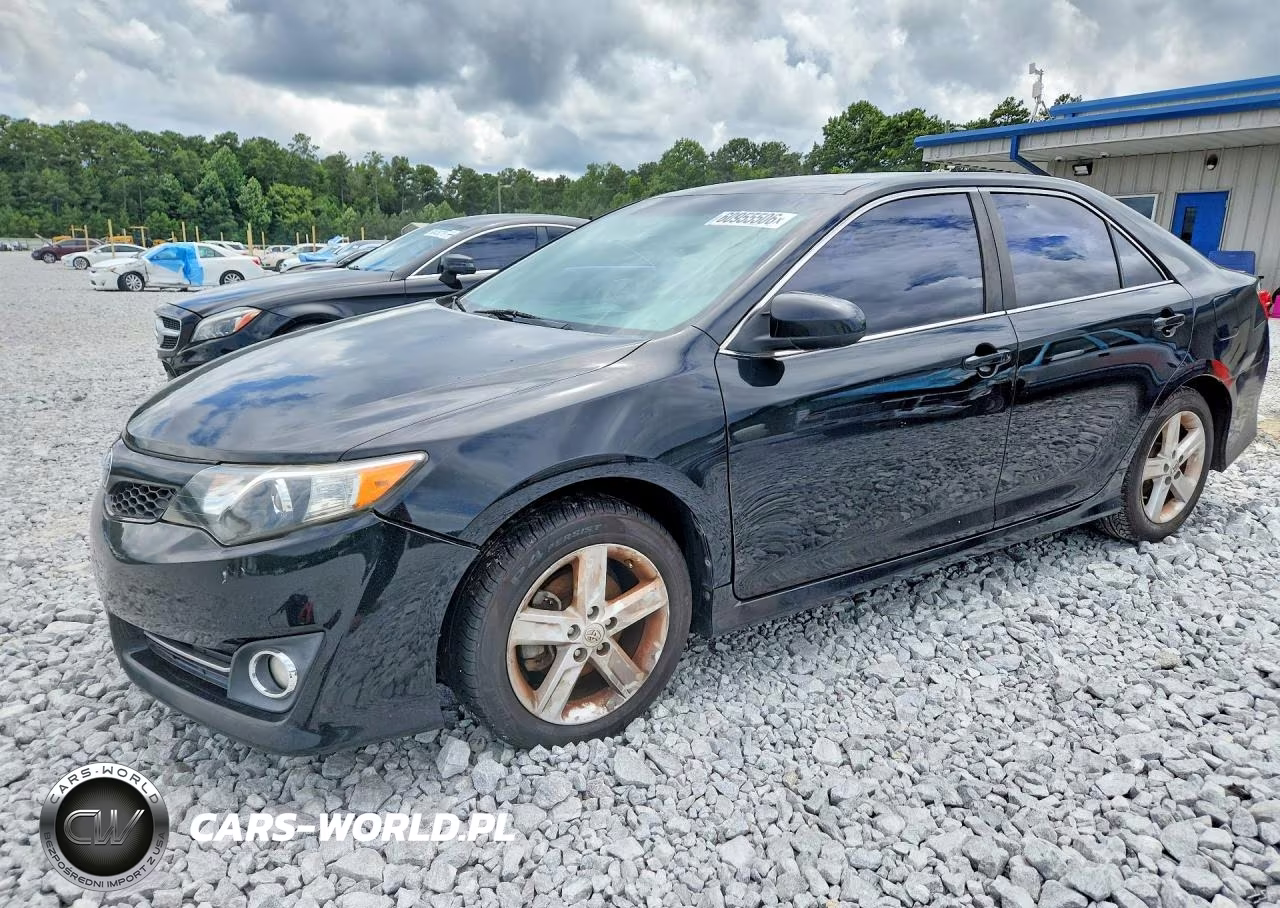 2014 Toyota Camry Se – zdjęcie 1 z 12