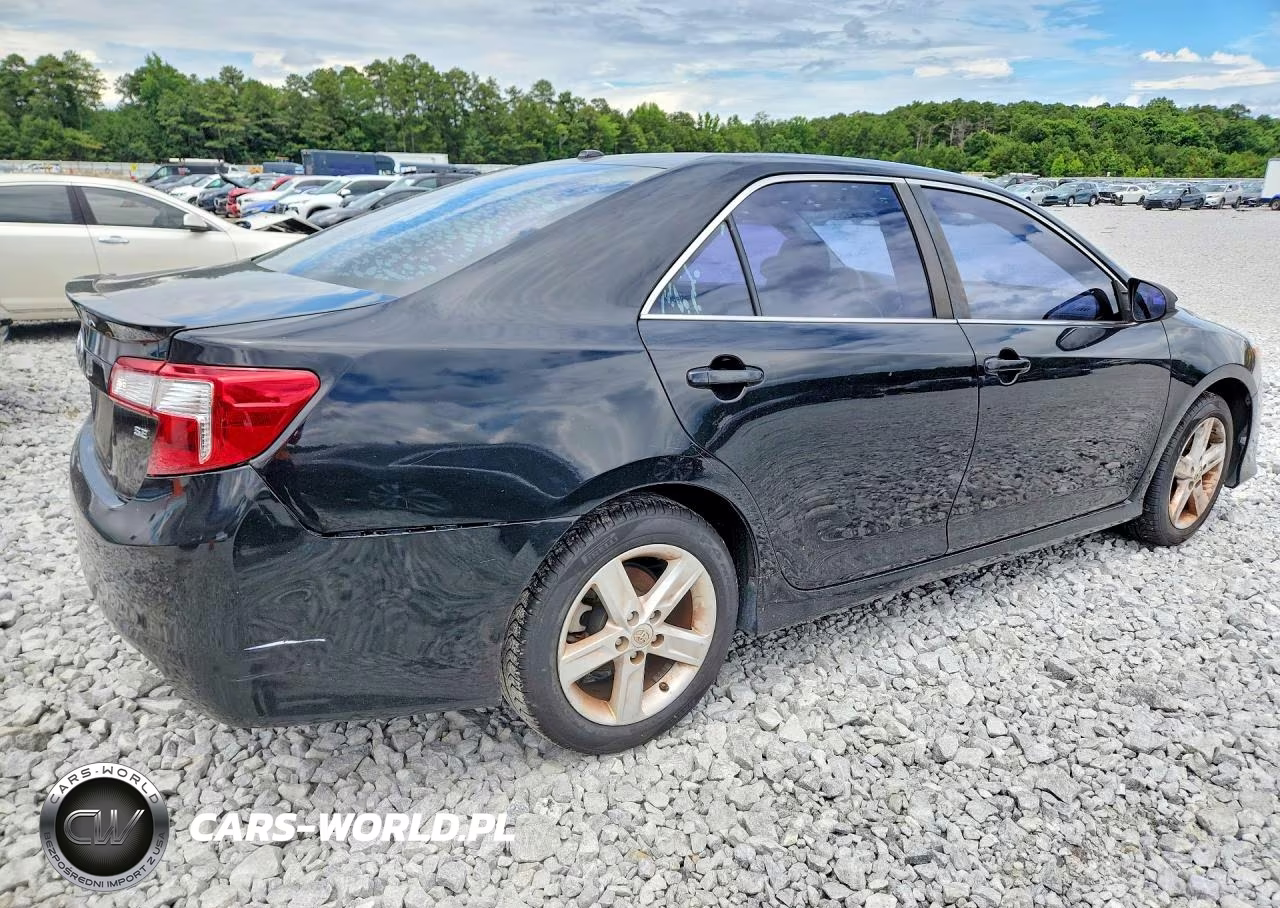 2014 Toyota Camry Se VIN:4T1BF1FK8EU813359 - 3