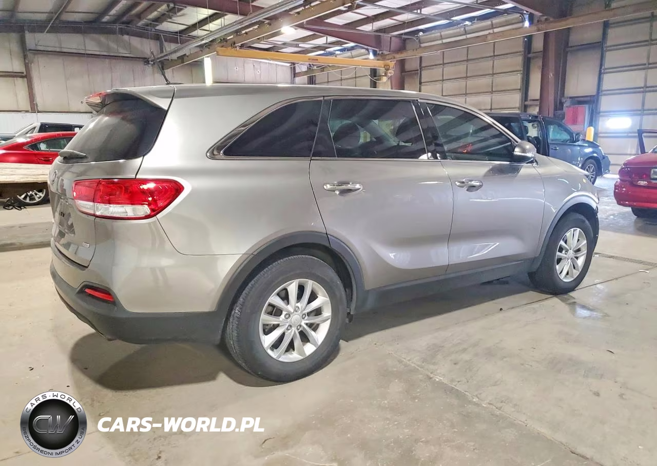2018 Kia Sorento L VIN:5XYPG4A34JG427199 - 3