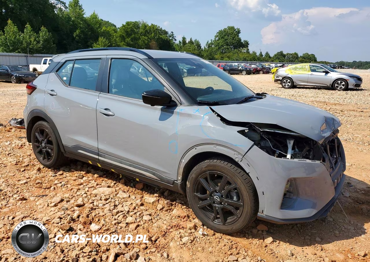 2022 Nissan Kicks Sr VIN:3N1CP5DV0NL489363 - 4