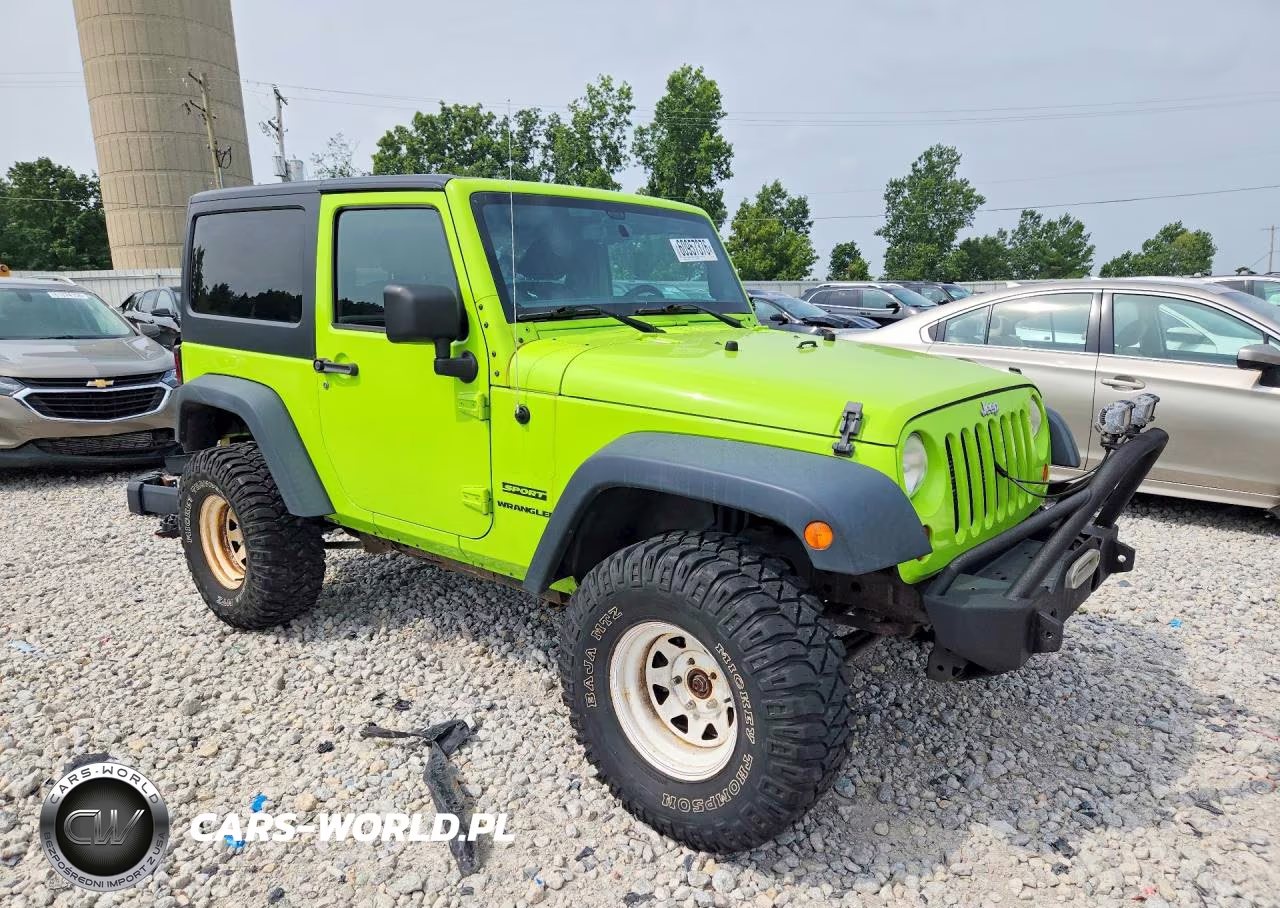 2013 Jeep Wrangler Sport VIN:1C4AJWAGXDL503037 - 4