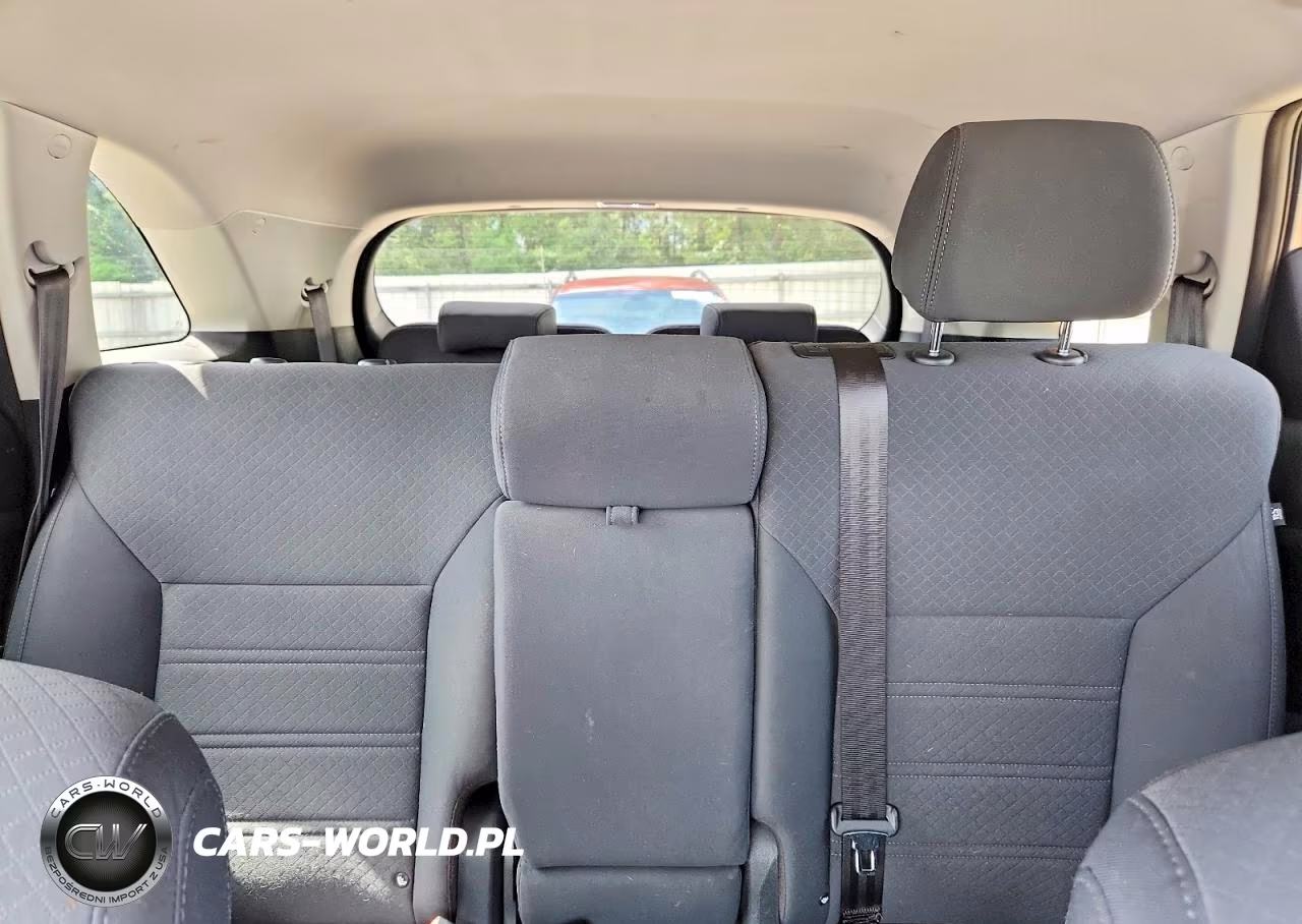 2019 Kia Sorento Lx VIN:5XYPG4A37KG525337 - 10