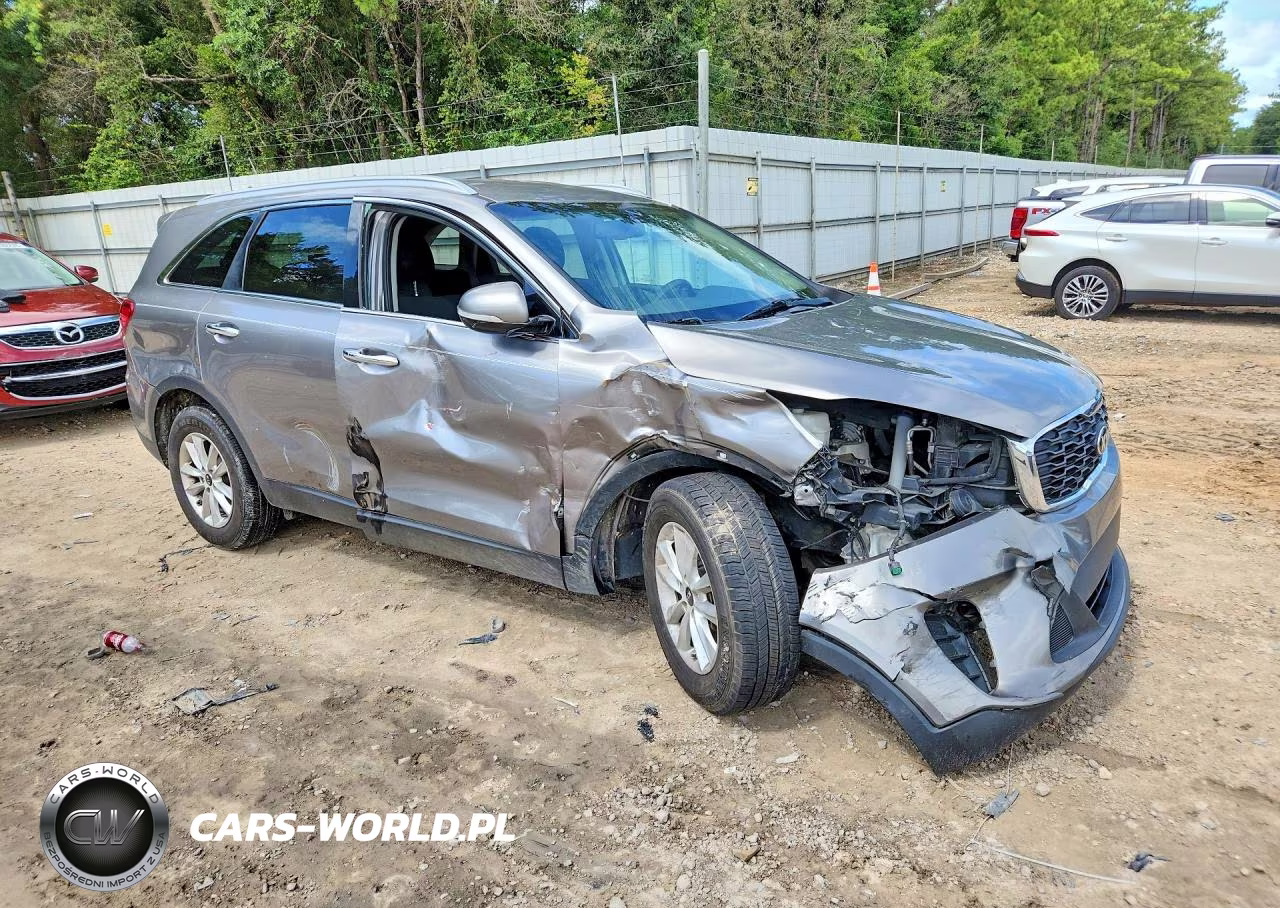 2019 Kia Sorento Lx VIN:5XYPG4A37KG525337 - 4