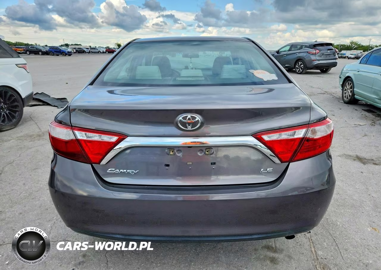 2017 Toyota Camry Le VIN:4T1BF1FK1HU811361 - 6