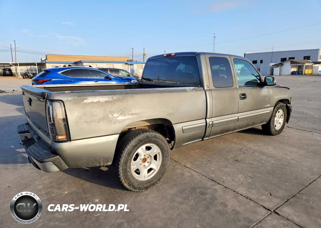 2001 Chevrolet Silverado VIN:2GCEC19TX11324000 - 3