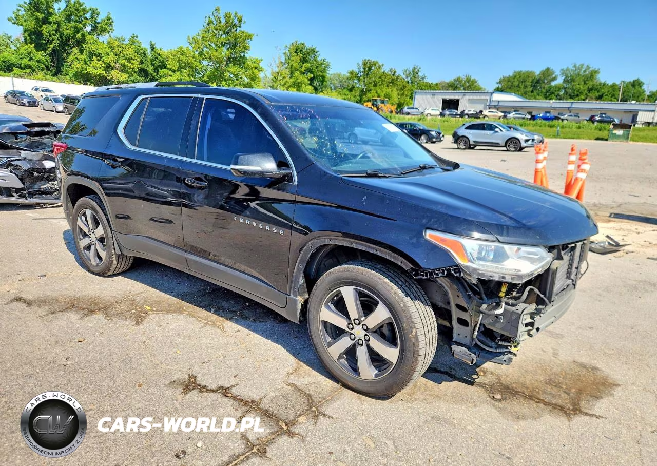 2018 Chevrolet Traverse Lt VIN:1GNERHKW1JJ107931 - 4