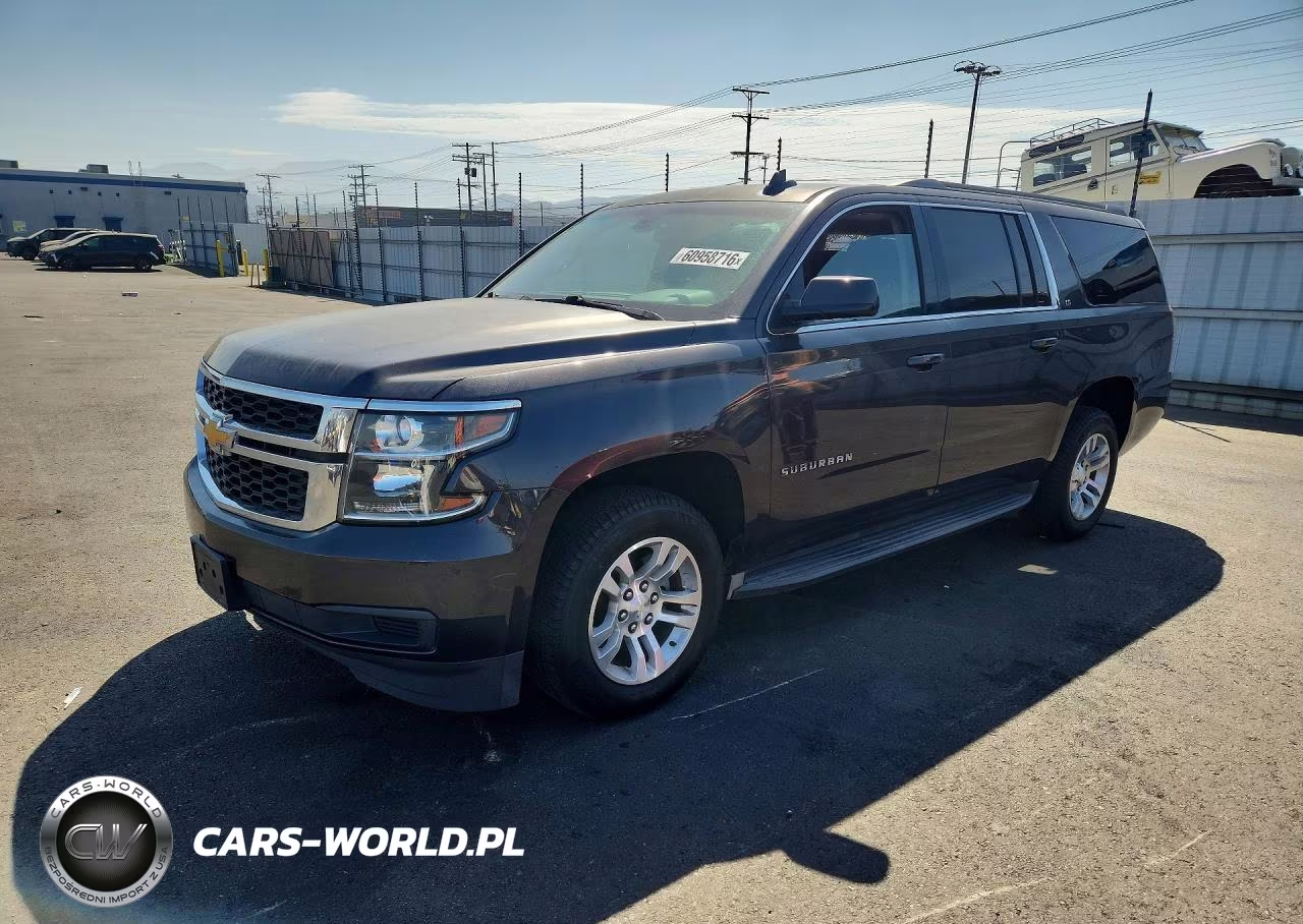 2016 Chevrolet Suburban C1500 Ls – zdjęcie 1 z 13
