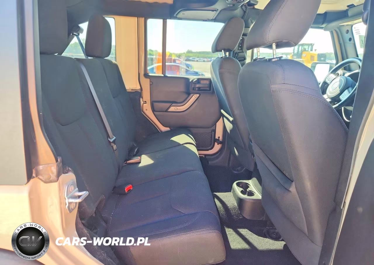 2016 Jeep Wrangler Unlimited Sport VIN:1C4BJWDG3GL317800 - 10