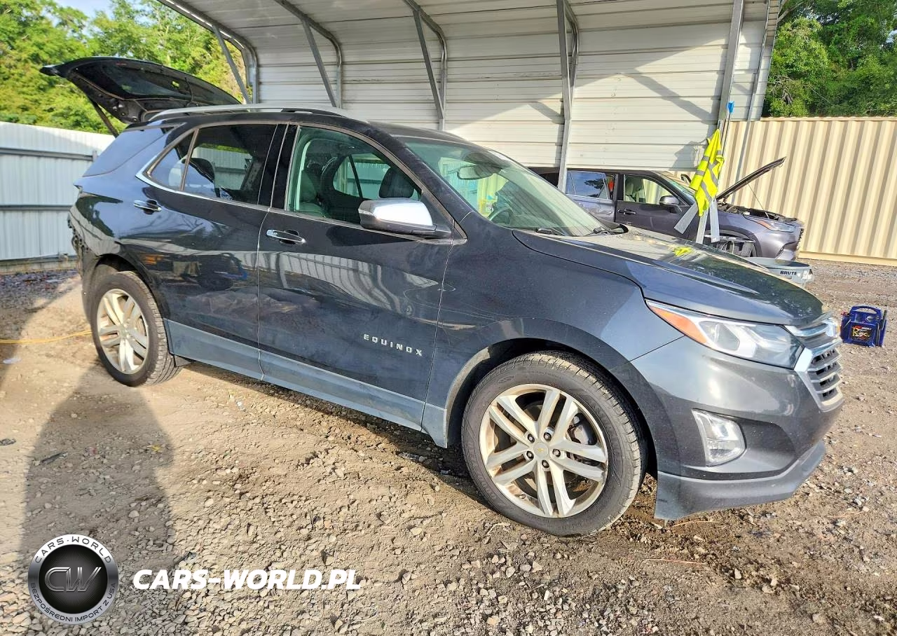 2020 Chevrolet Equinox Premier VIN:2GNAXPEX8L6233741 - 4