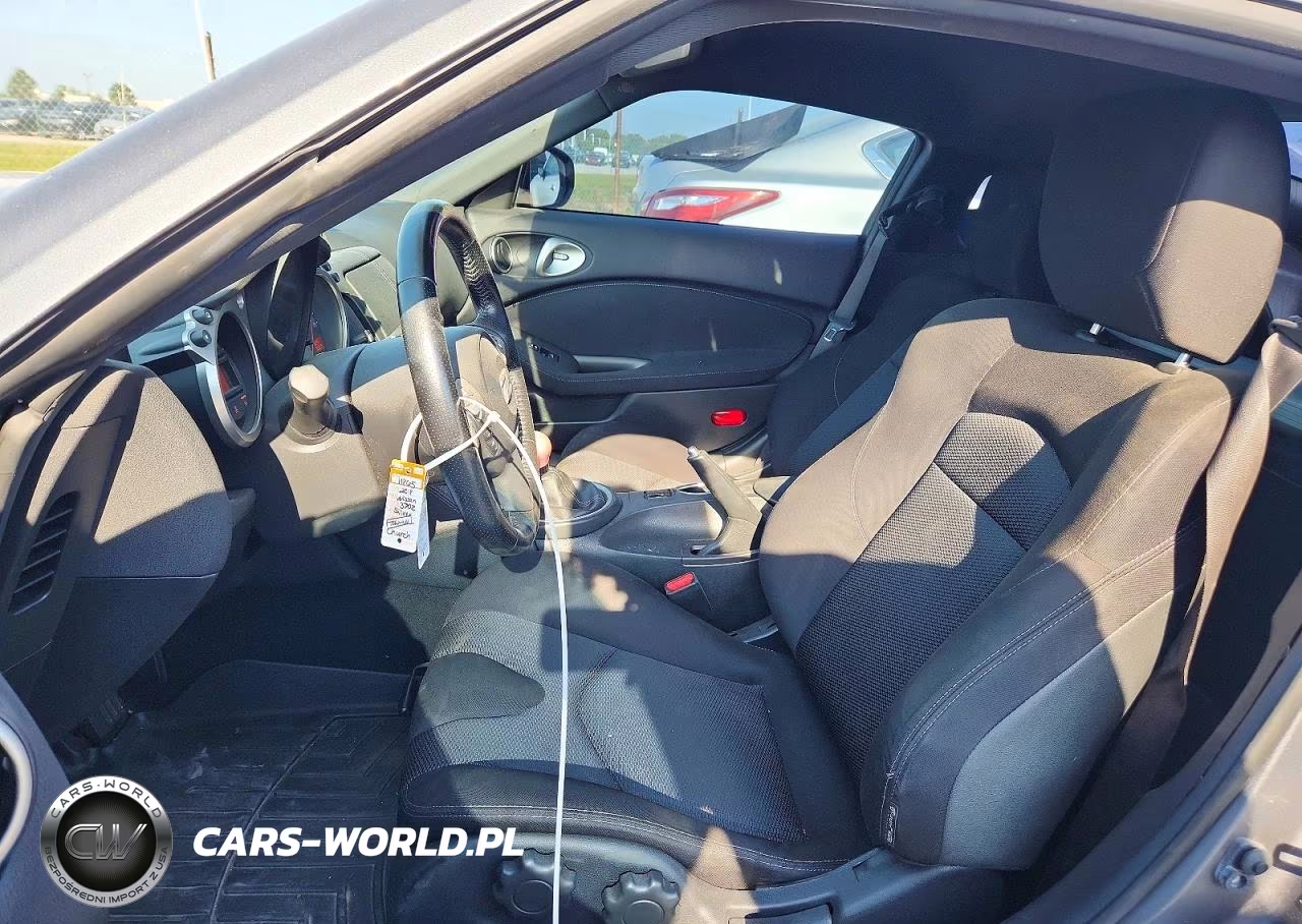 2018 Nissan 370Z Base VIN:JN1AZ4EH4JM571021 - 7