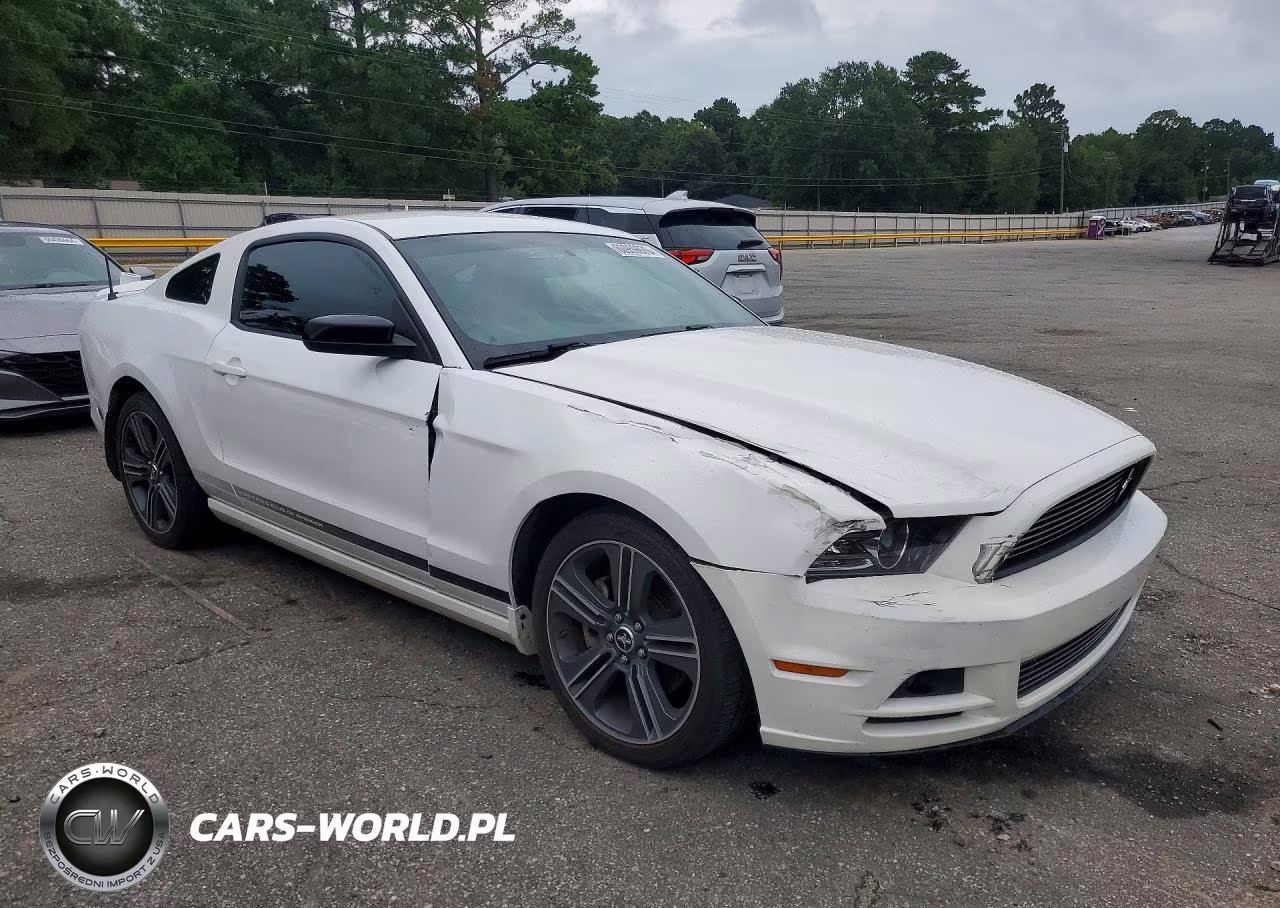 2013 Ford Mustang VIN:1ZVBP8AM5D5210992 - 4