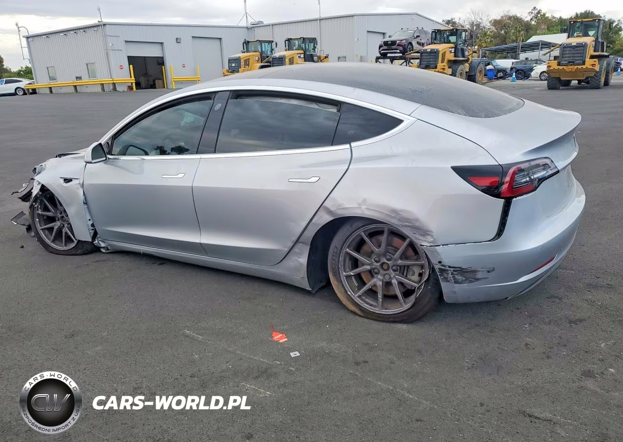 2018 Tesla Model 3 VIN:5YJ3E1EB7JF099515 - 2