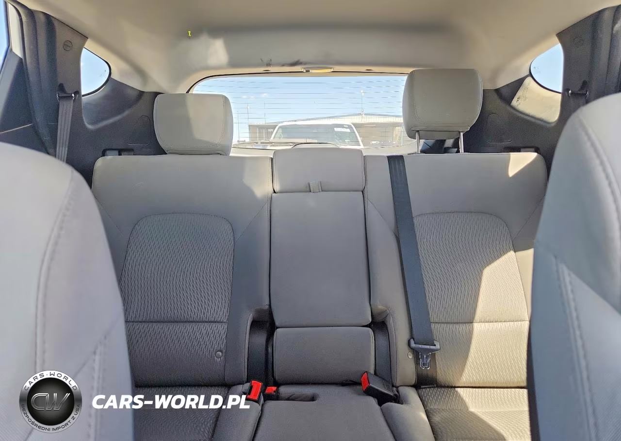 2018 Hyundai Santa Fe Sport 2.4L VIN:5XYZTDLB2JG557216 - 10