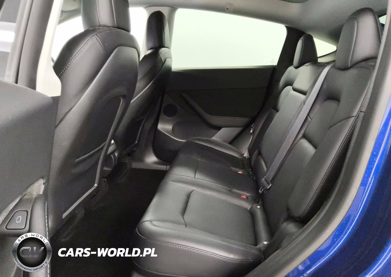 2022 Tesla Model Y VIN:7SAYGDEF6NF389239 - 11