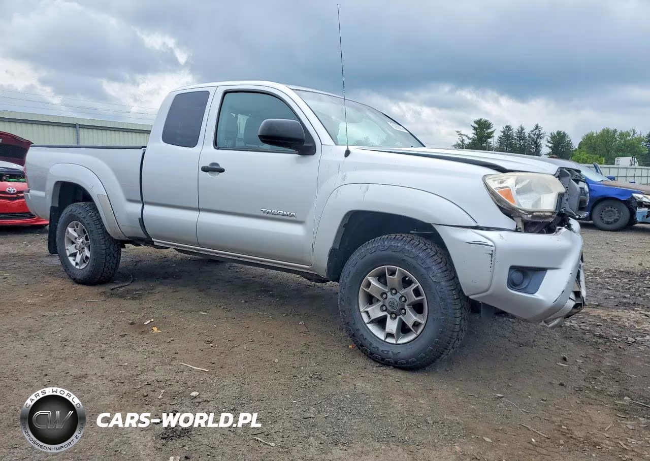 2012 Toyota Tacoma Access Cab VIN:5TFUX4EN5CX010852 - 4