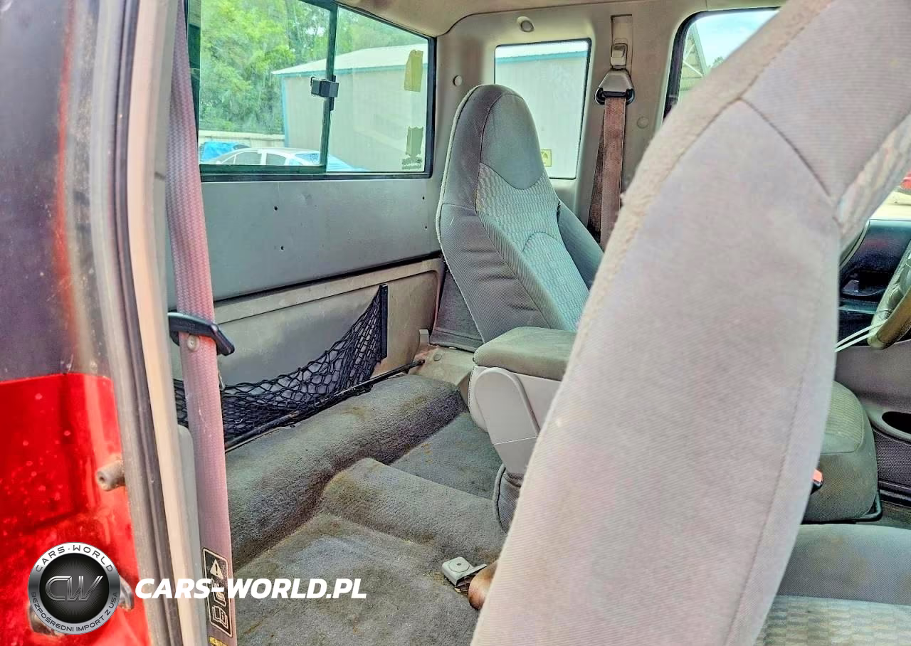 2003 Mazda B3000 Cab Plus VIN:4F4YR16VX3TM06931 - 10
